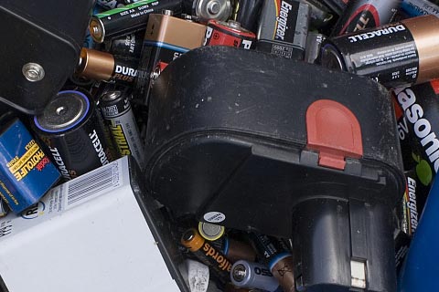 [中原三官庙收废弃废铅酸电池]UPS蓄电池回收价格表-上门回收报废电池